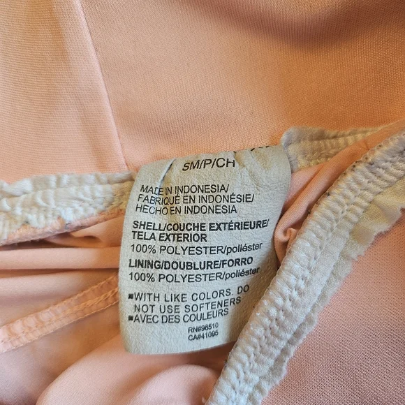 Under Armour Women's Light Pink Athletic Shorts - Picture 3 of 7